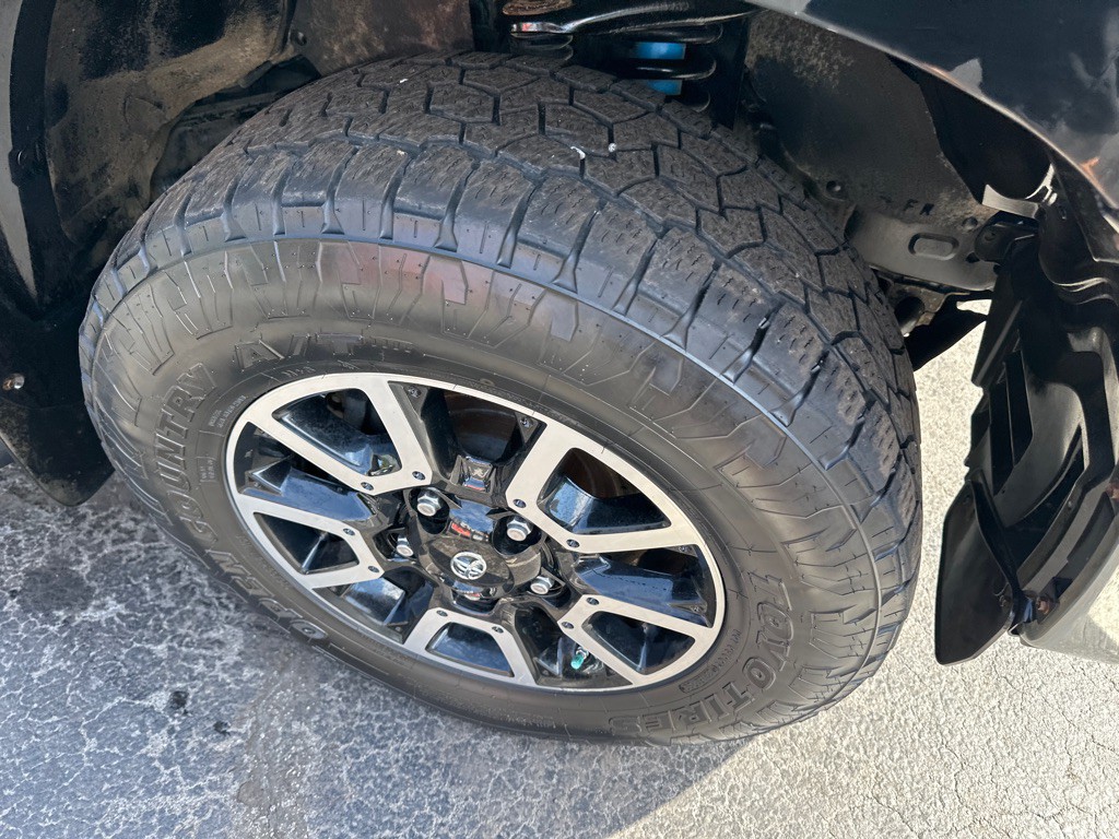 2017 Toyota Tundra Image 6
