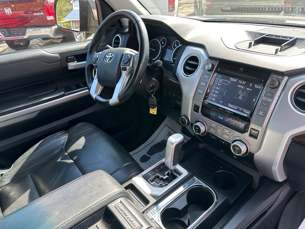 2017 Toyota Tundra Image 9