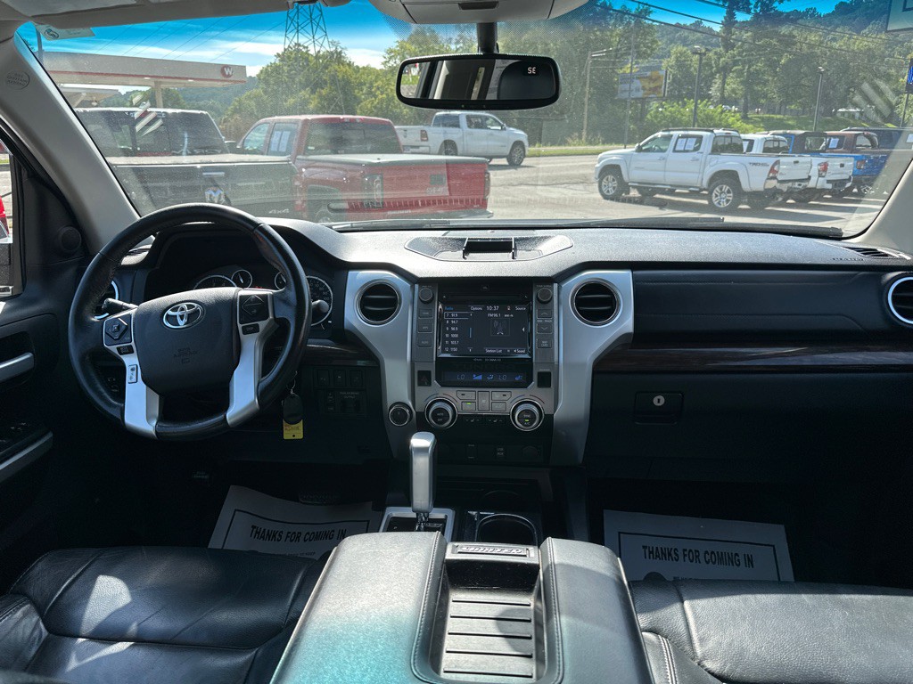 2017 Toyota Tundra Image 12