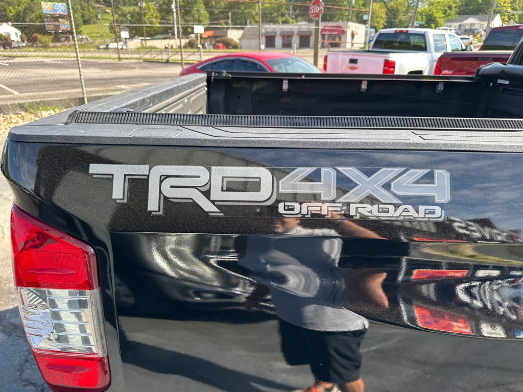 2017 Toyota Tundra Image 14