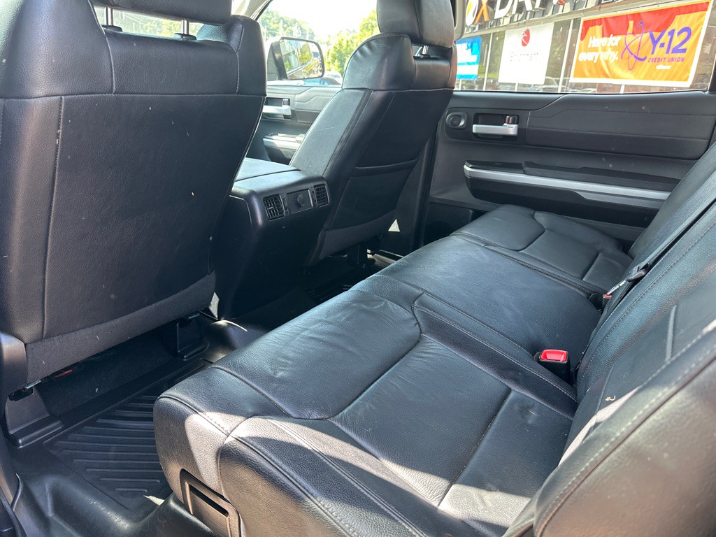 2017 Toyota Tundra Image 16