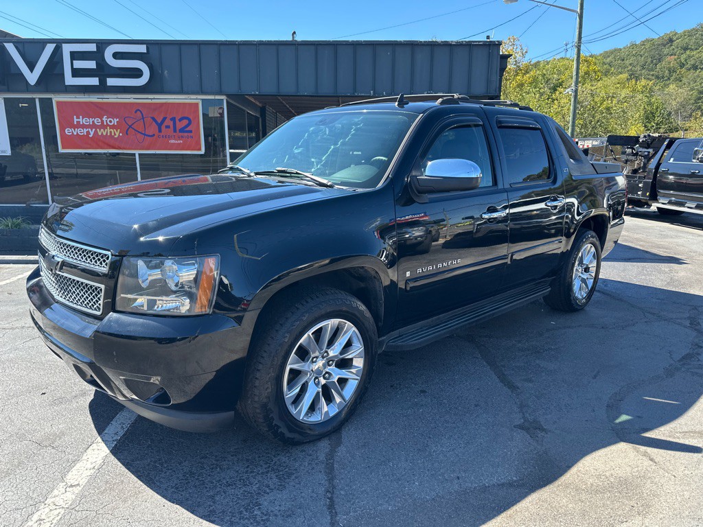 2007 Chevrolet Avalanche Image 1