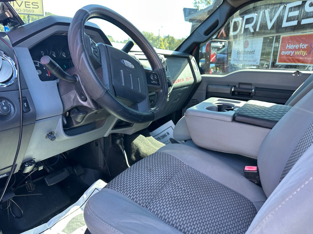 2011 Ford F-250 Image 13