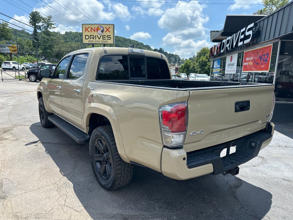 2016 Toyota Tacoma Image 2