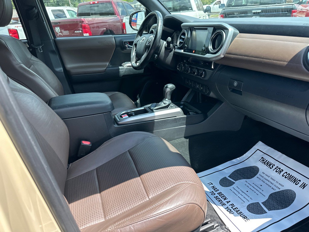 2016 Toyota Tacoma Image 7