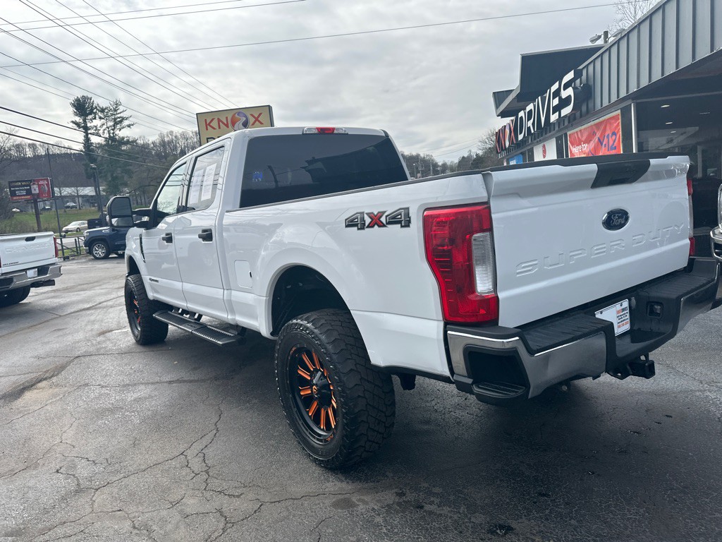 2019 Ford F-250 Image 2