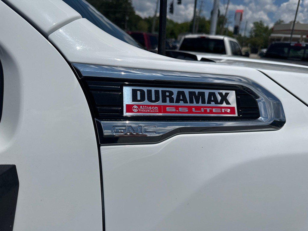 2020 GMC Sierra Image 8