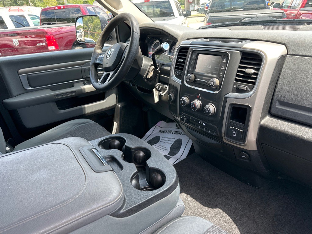 2017 RAM 3500 Image 8