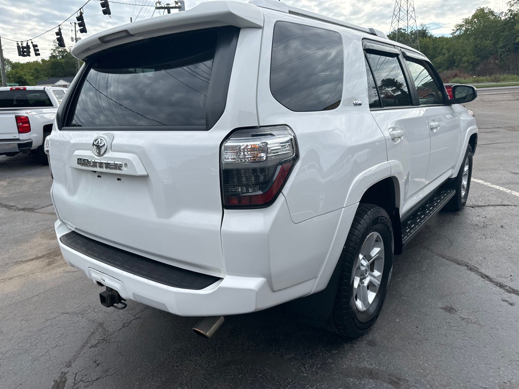 2016 Toyota 4Runner Image 4