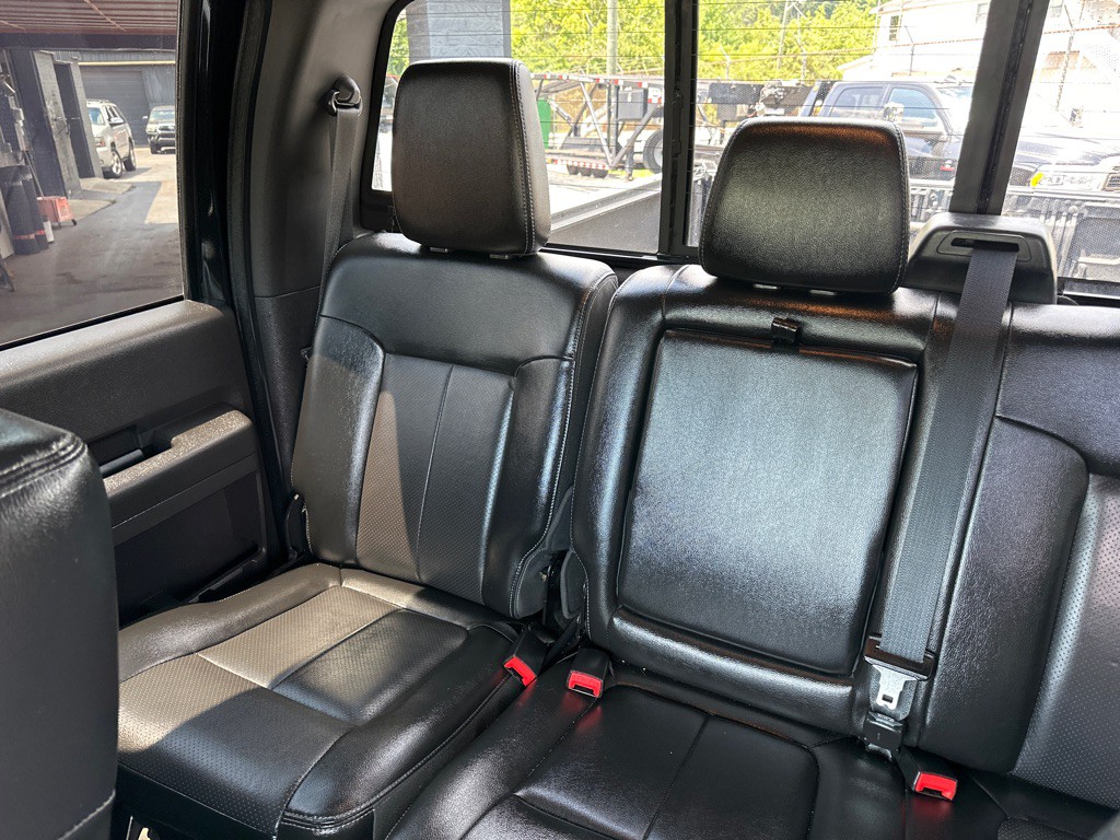 2015 Ford F-350 Image 16