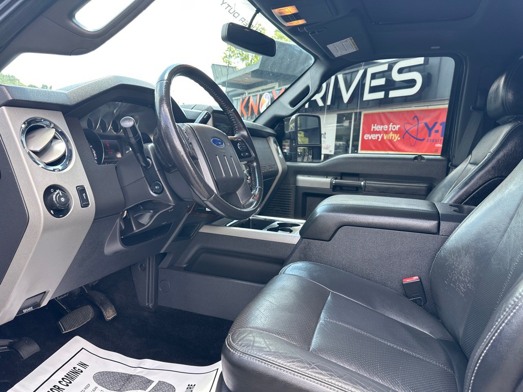2015 Ford F-350 Image 21