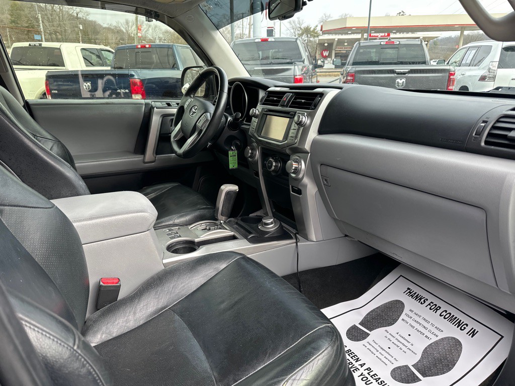 2013 Toyota 4Runner Image 6