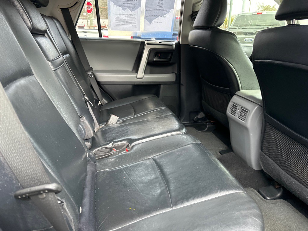 2013 Toyota 4Runner Image 8