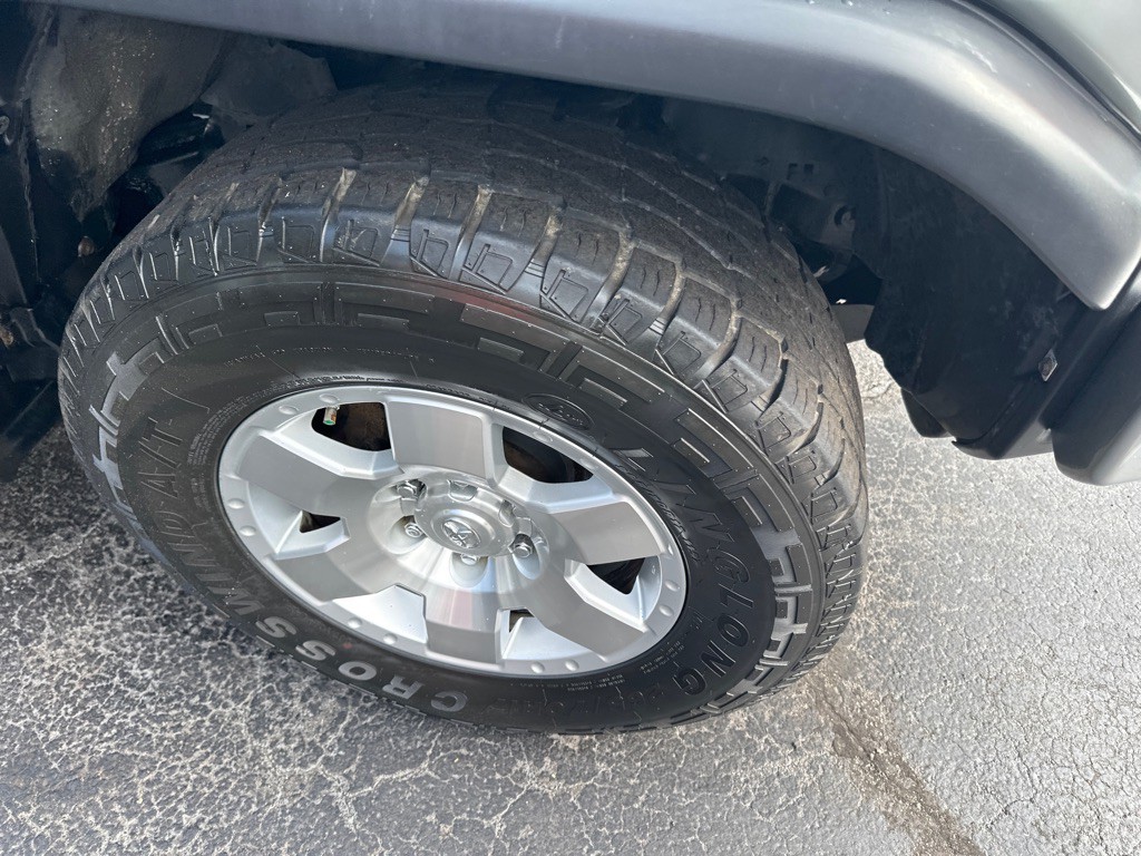 2010 Toyota FJ Cruiser Image 6