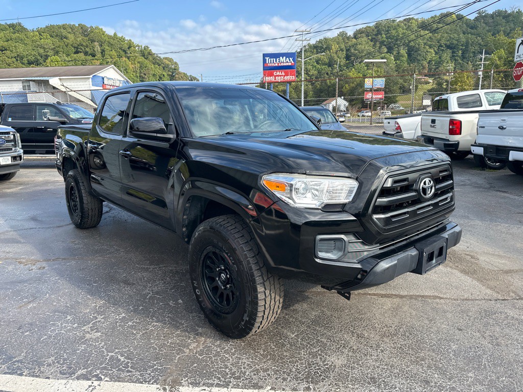 2017 Toyota Tacoma Image 4