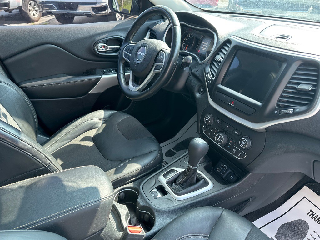 2018 Jeep Cherokee Image 8