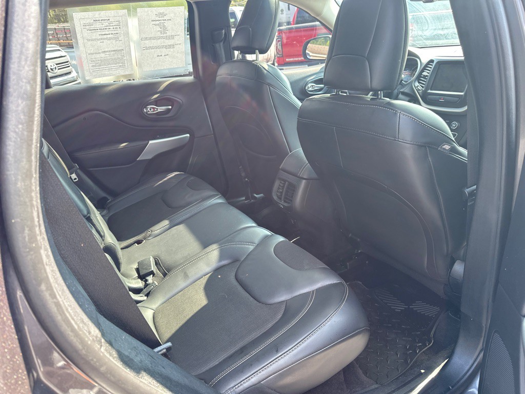 2018 Jeep Cherokee Image 9