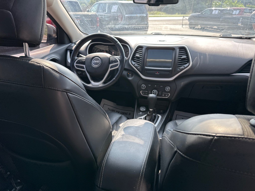2018 Jeep Cherokee Image 11
