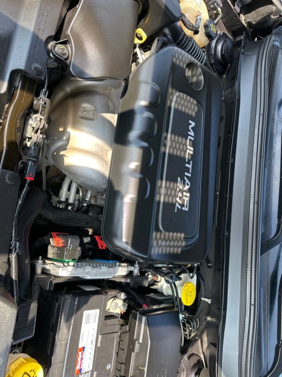 2018 Jeep Cherokee Image 18