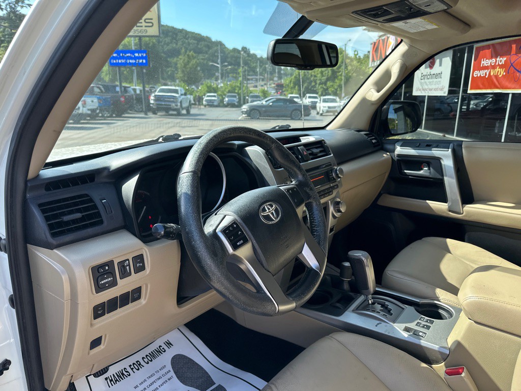 2011 Toyota 4Runner Image 13