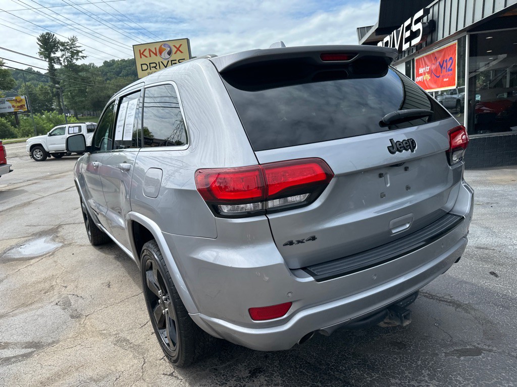 2015 Jeep Grand Cherokee Image 2