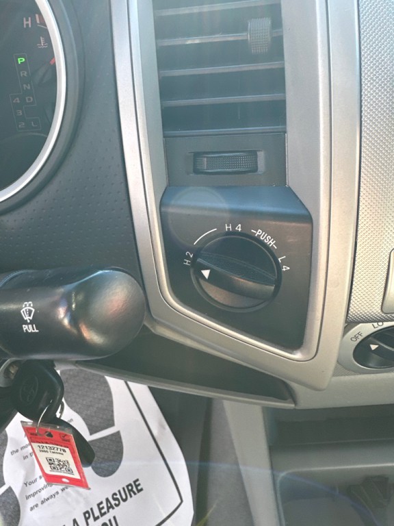 2006 Toyota Tacoma Image 16