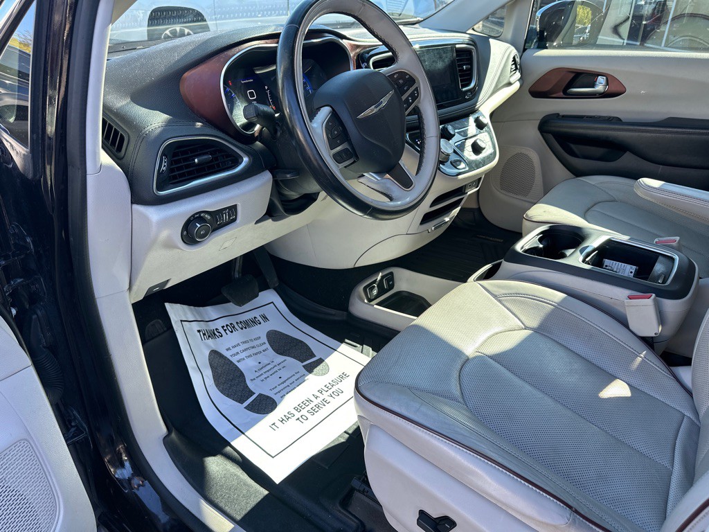 2017 Chrysler Pacifica Image 15