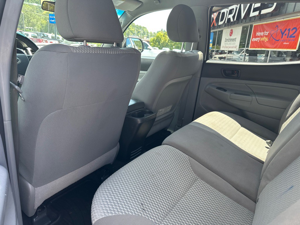 2014 Toyota Tacoma Image 12