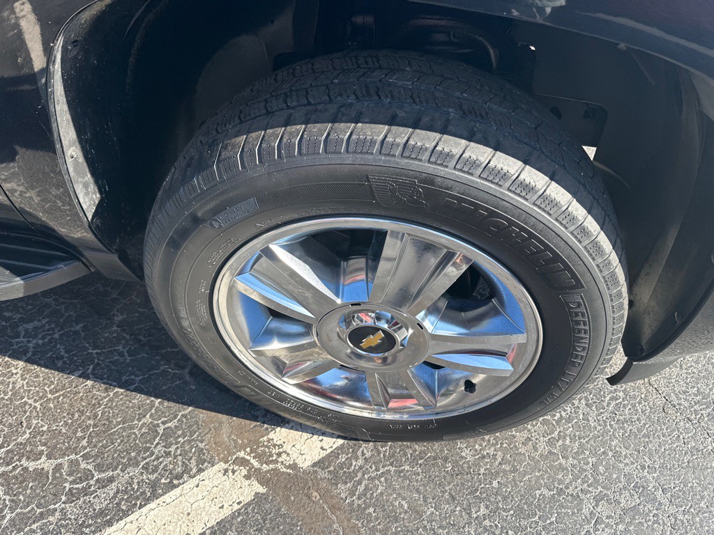 2009 Chevrolet Suburban Image 7