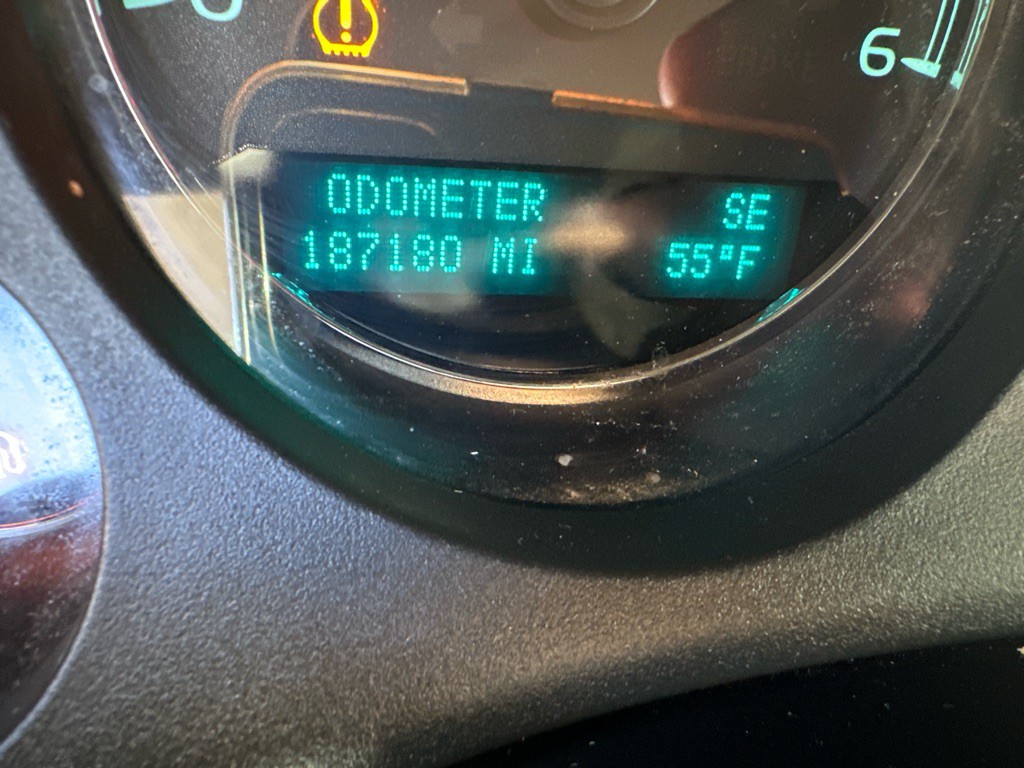 2009 Chevrolet Suburban Image 19