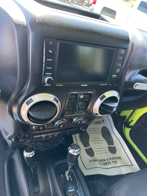 2017 Jeep Wrangler Unlimited Image 16