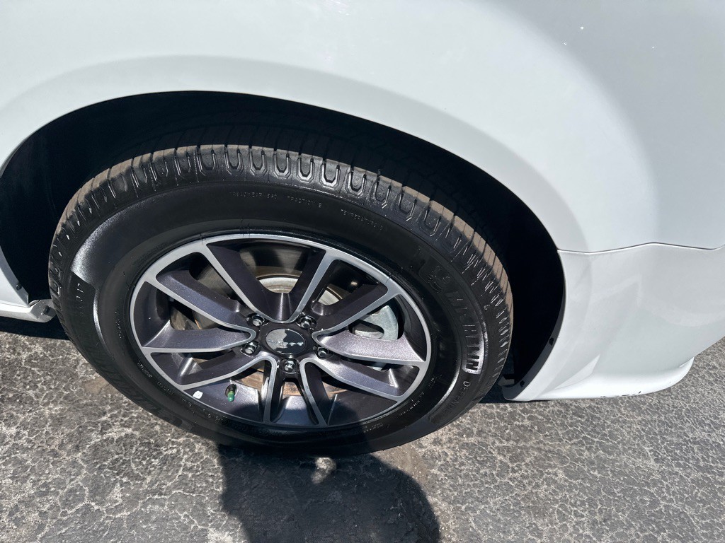 2017 Dodge Grand Caravan Image 6