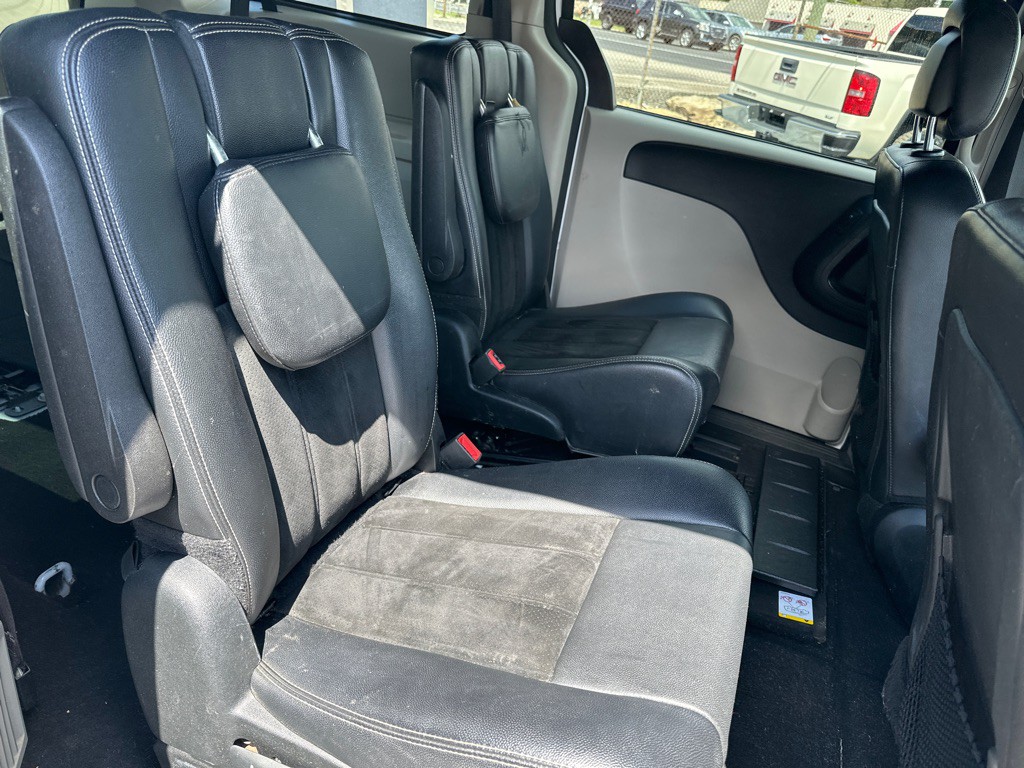 2017 Dodge Grand Caravan Image 9
