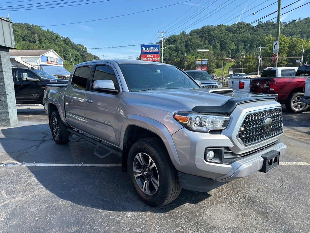 2018 Toyota Tacoma Image 4