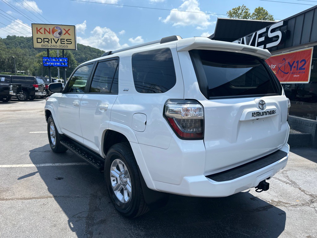 2020 Toyota 4Runner Image 2