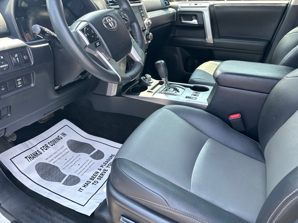 2020 Toyota 4Runner Image 16