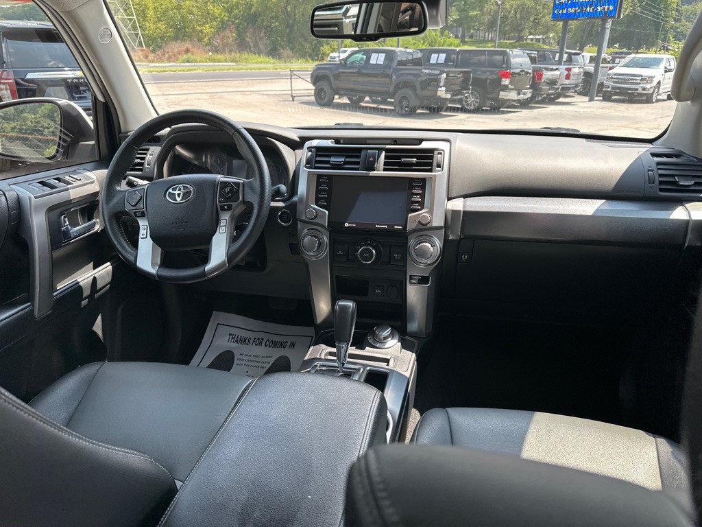 2020 Toyota 4Runner Image 11
