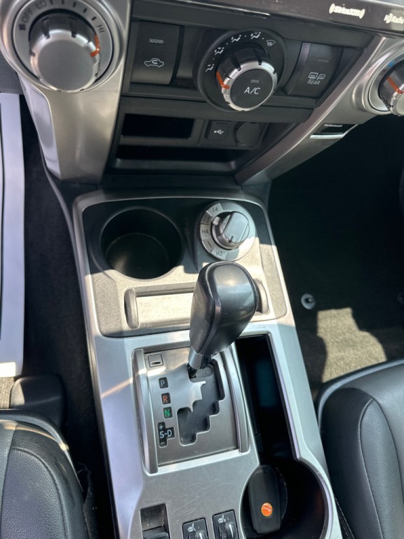 2020 Toyota 4Runner Image 18