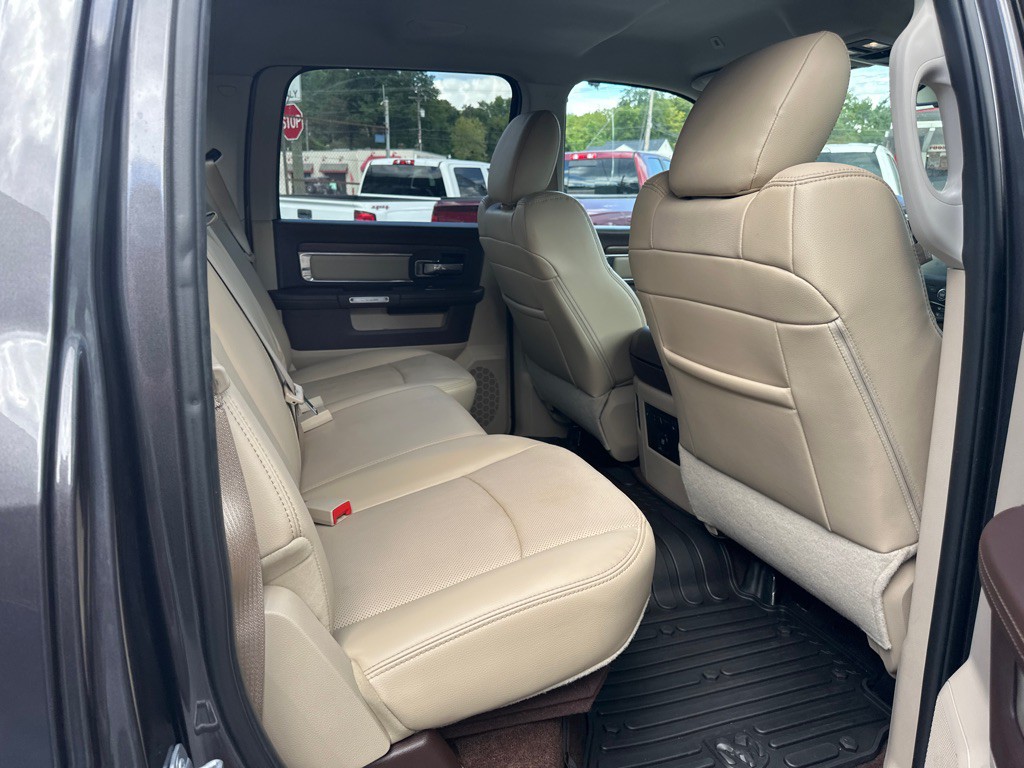2017 RAM 1500 Image 11
