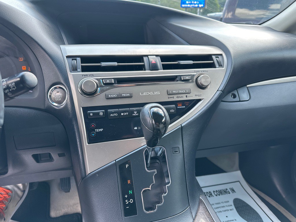 2015 Lexus RX Image 17