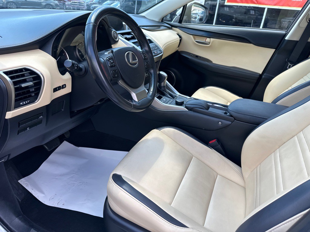 2016 Lexus NX Image 20
