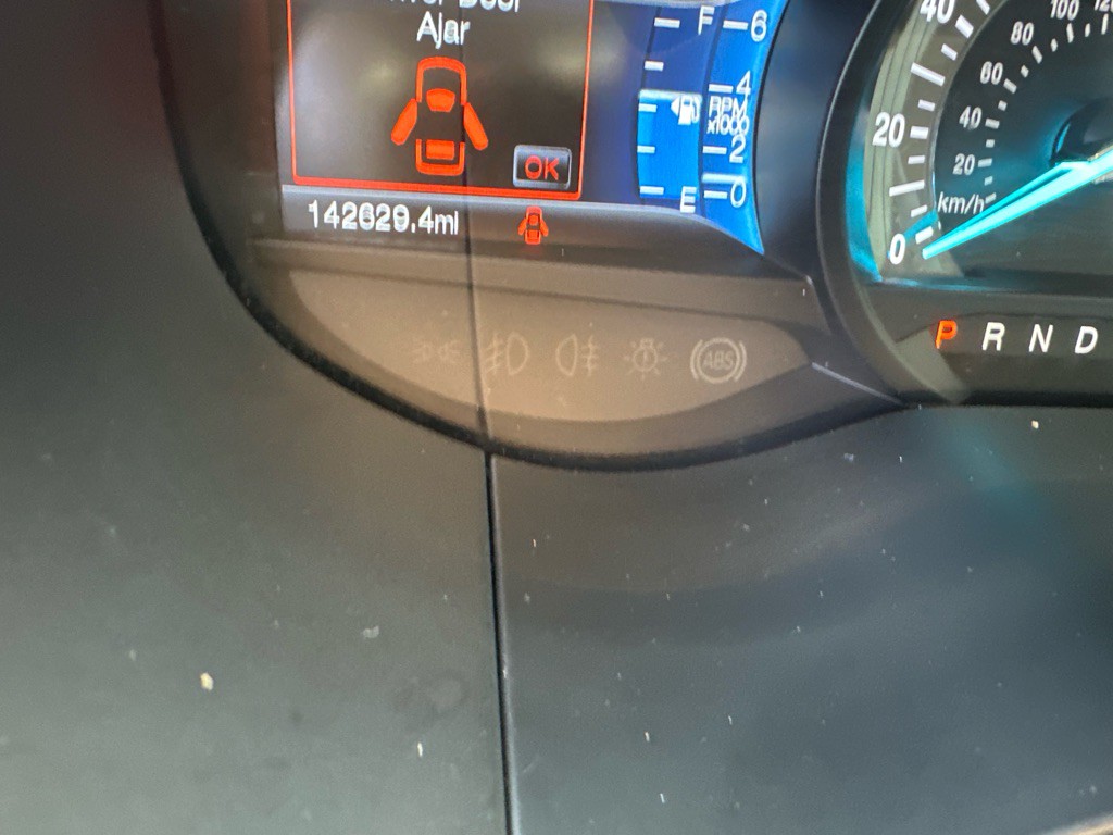 2015 Ford Edge Image 14