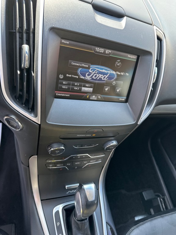 2015 Ford Edge Image 15