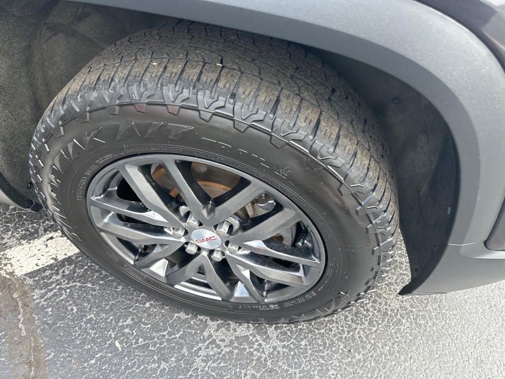 2017 GMC Acadia Image 6