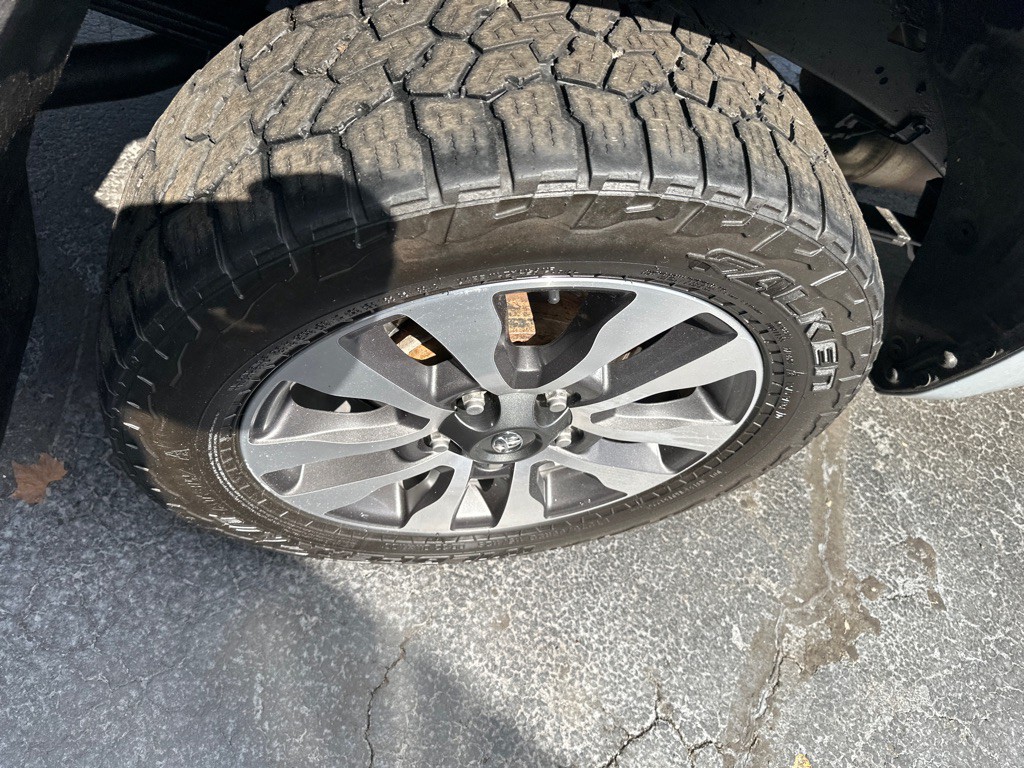 2019 Toyota Tundra Image 11