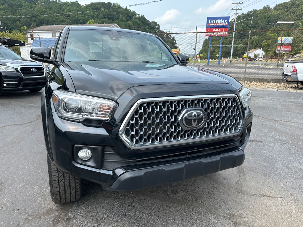 2018 Toyota Tacoma Image 6