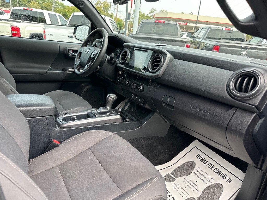 2018 Toyota Tacoma Image 8