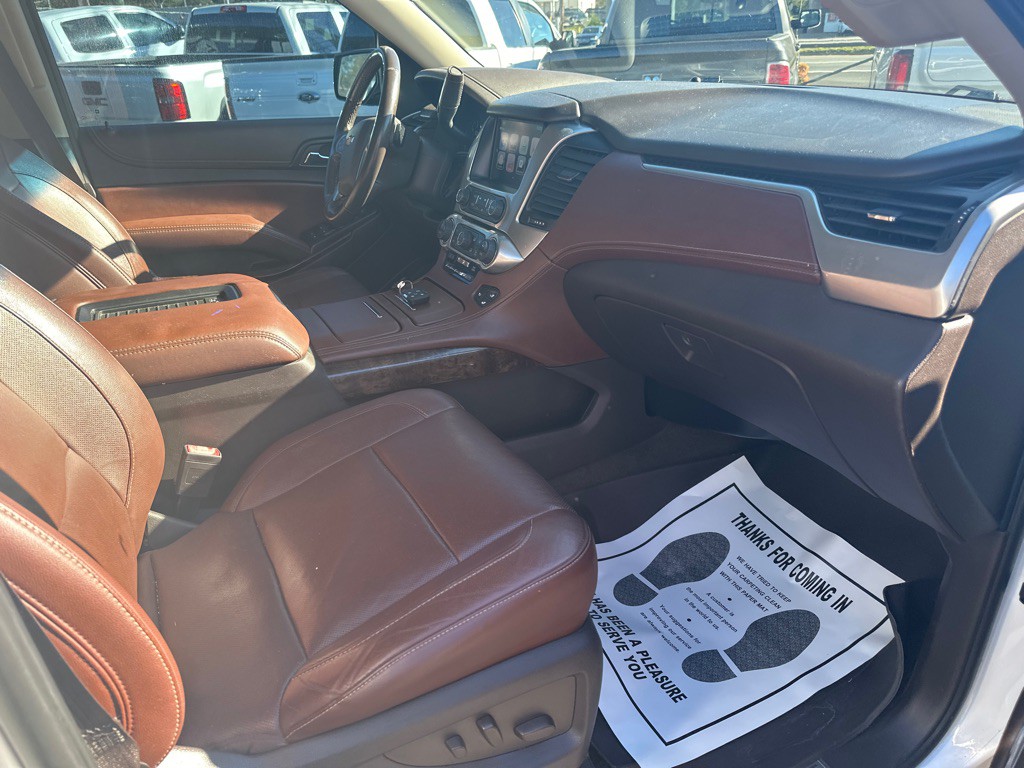 2018 Chevrolet Suburban Image 8