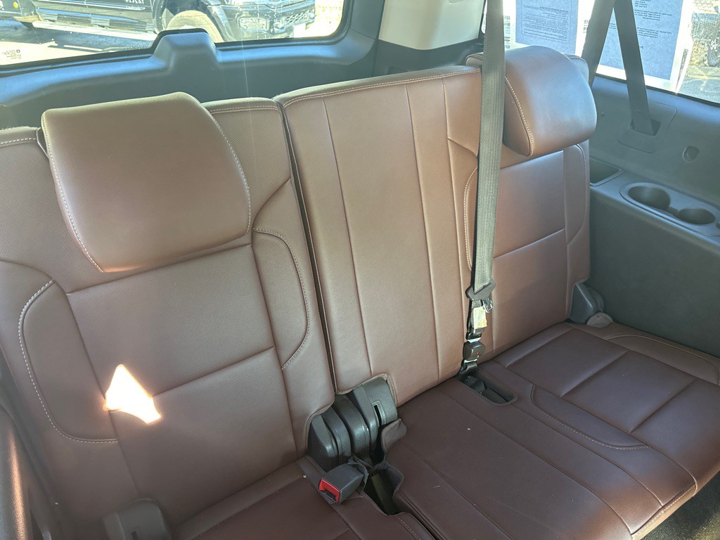 2018 Chevrolet Suburban Image 14