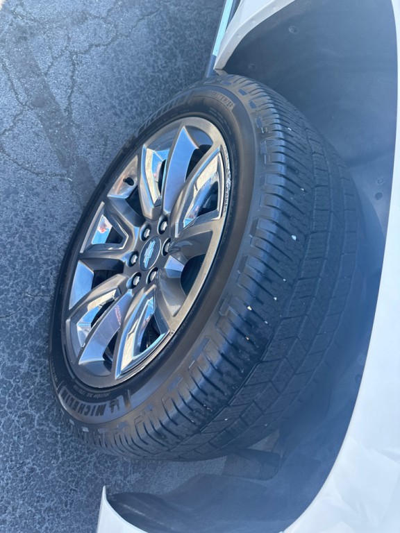 2018 Chevrolet Suburban Image 18